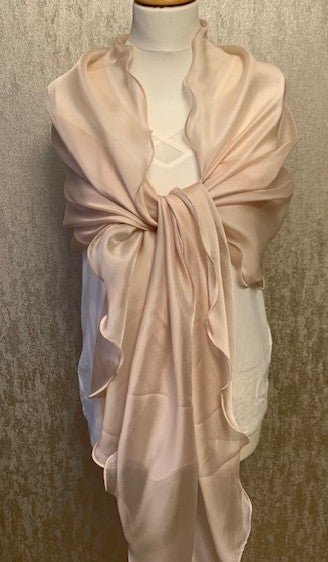 Juhlahuivi- Lasessor