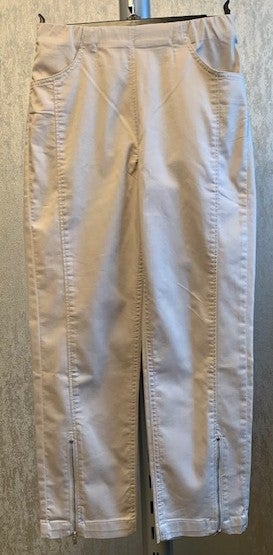 Laurie PiperRegular Cropped